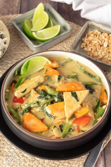 Thai Green Curry Tofu with Vegetables - Cook Eat Live Love