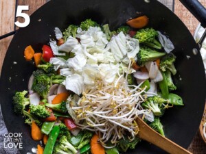 Quick & Easy Spicy Plant-Based Stir Fry With Sambal Oelek - Cook Eat ...