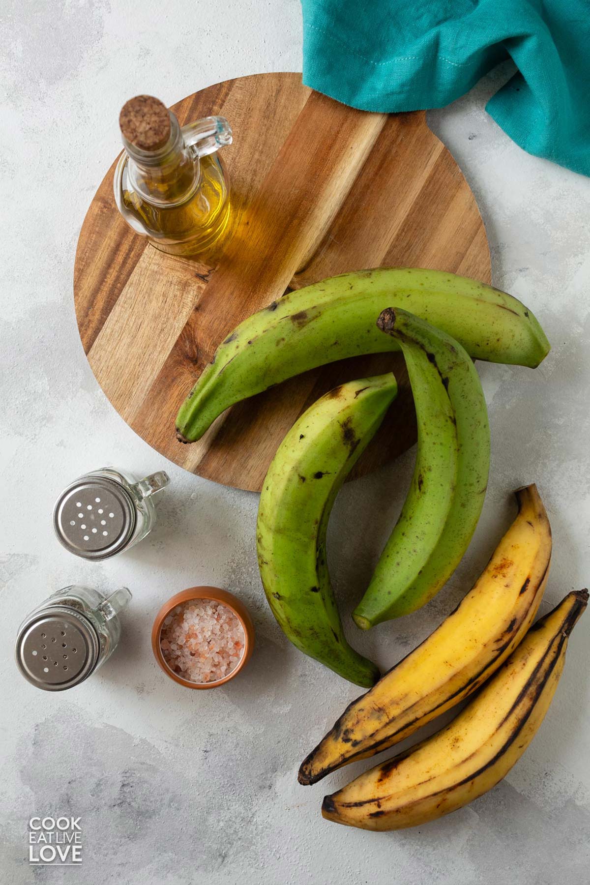 Ingredients to make air fryer plantain chips.