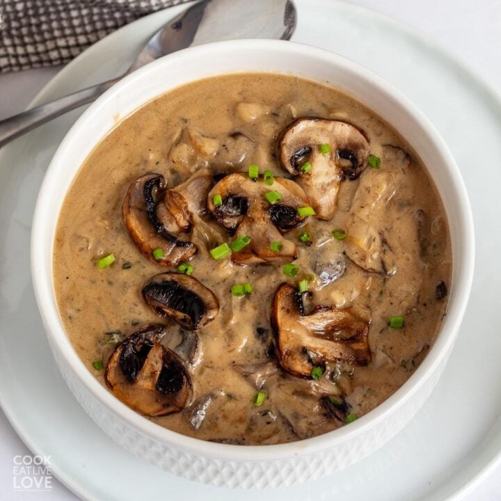 Easy Creamy Mushroom Sauce (Without Cream) - Cook Eat Live Love