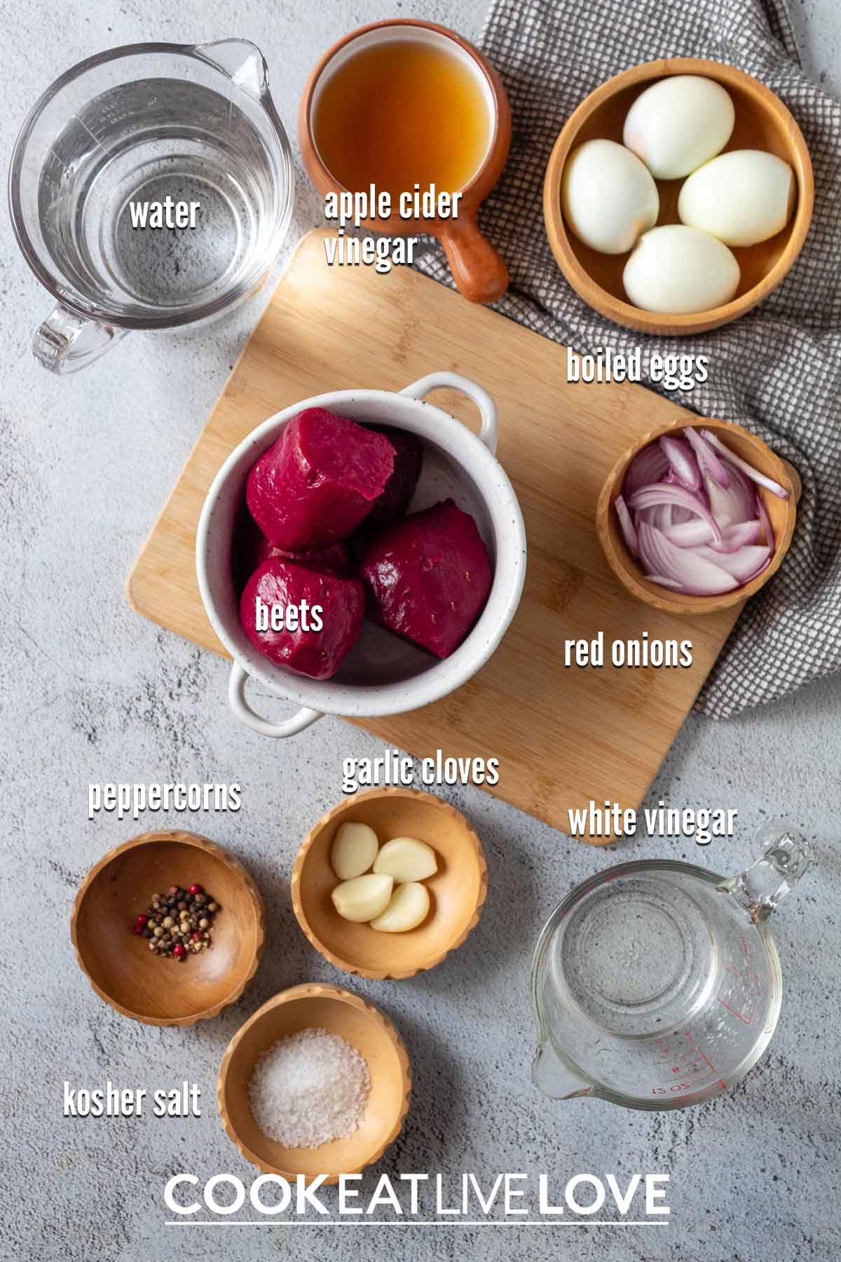 Ingredients to make pickled beets without sugar on the table.