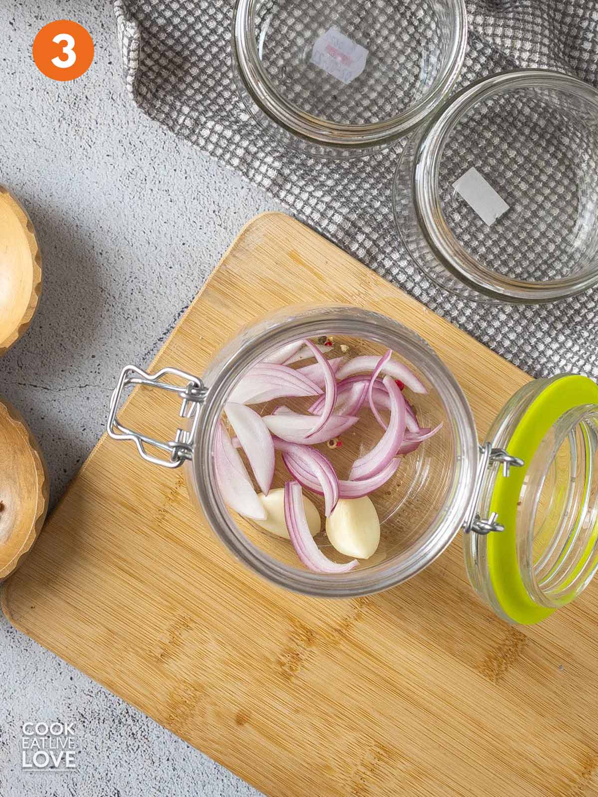 Onions and garlic in the jar.