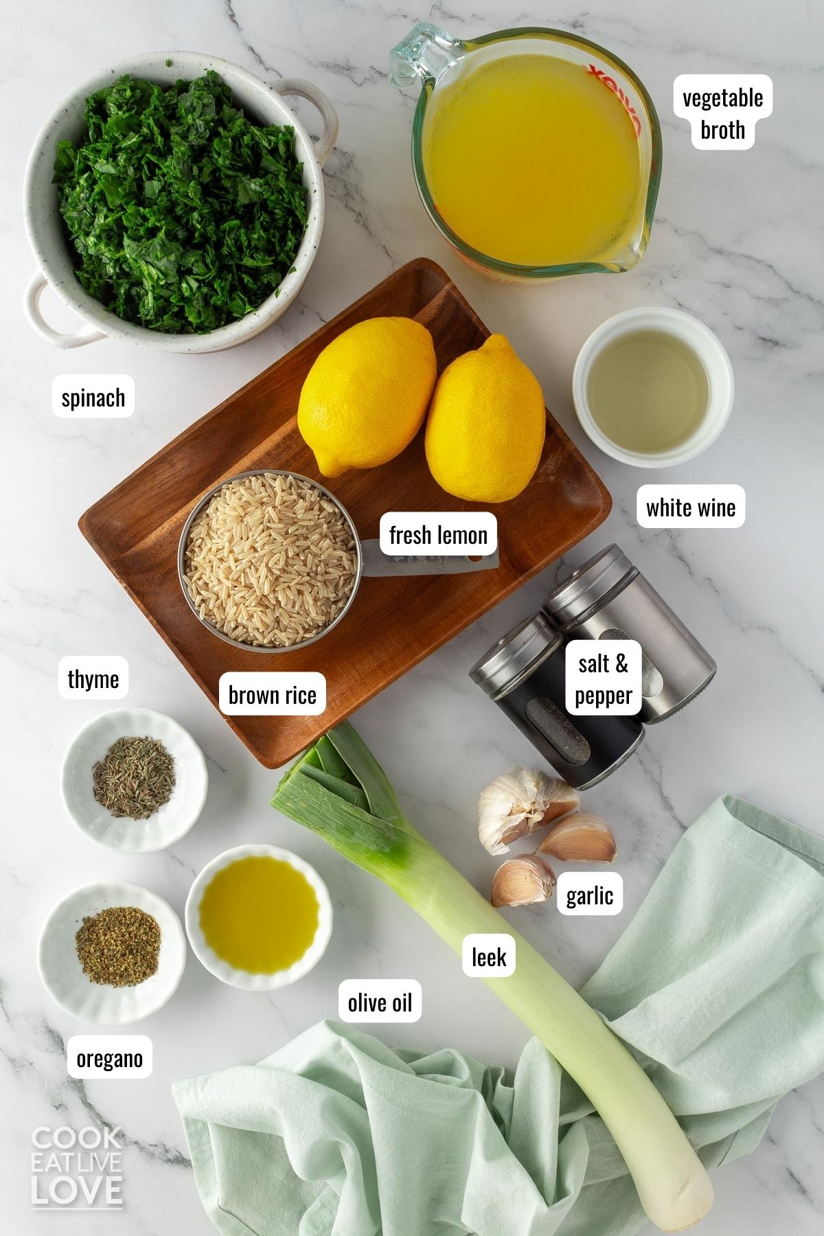 Ingredients to make spinach rice on the table before preparing.