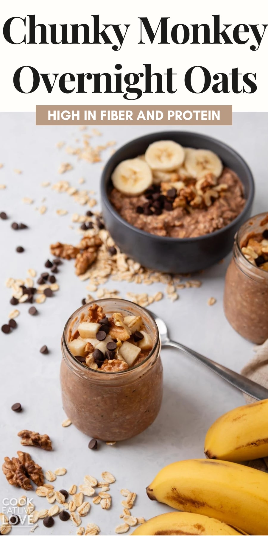 Pin for pinterest graphic with image of banana overnight oats with text on top.
