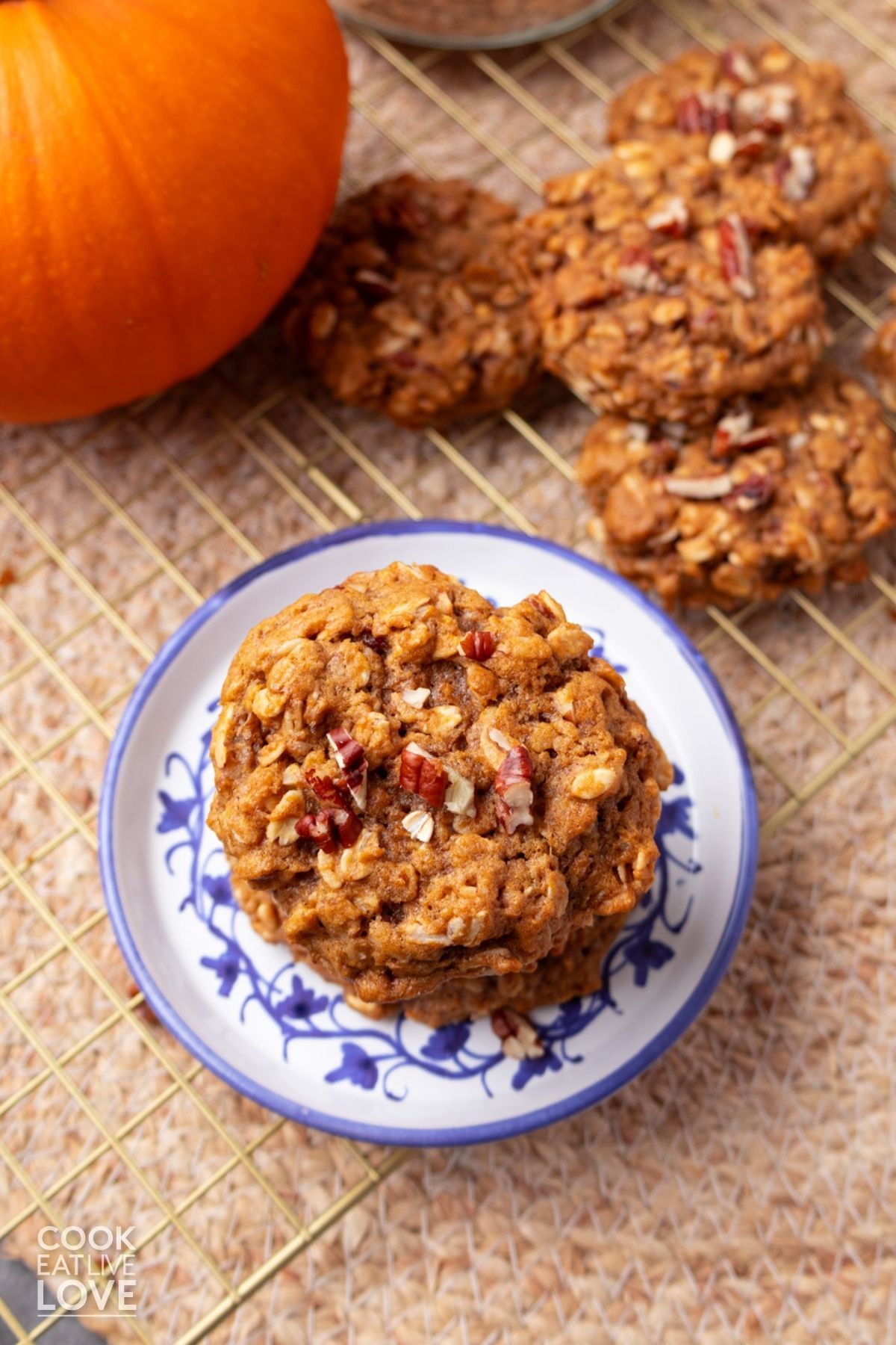 A plate with pumpkin oatmeal cookies.